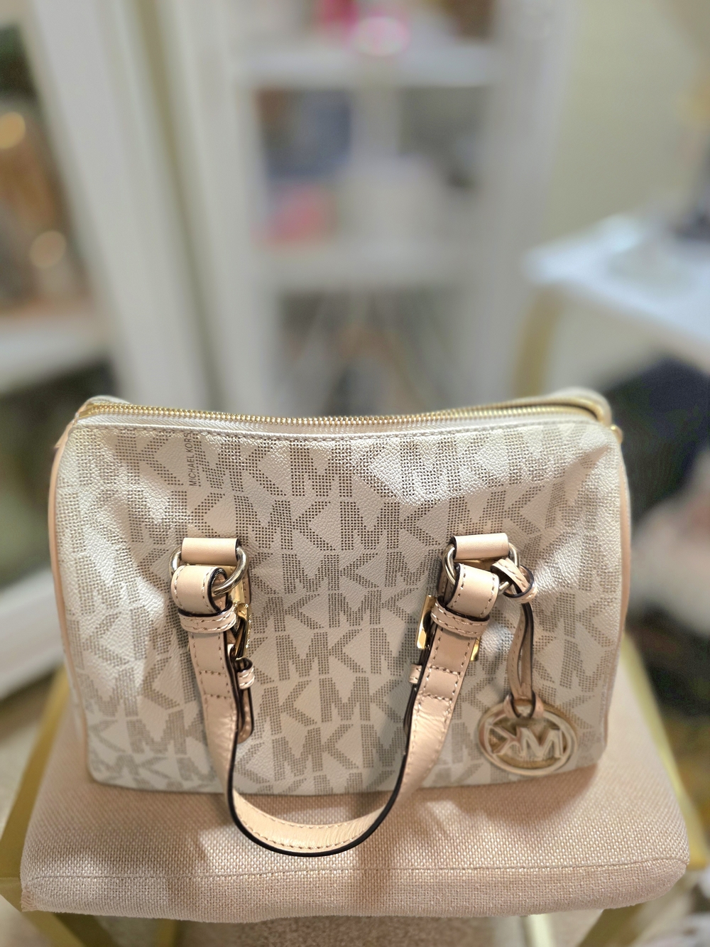 Michael Kors Speedy Cream/Beige Signature MK Satchel - Picture 4 of 12